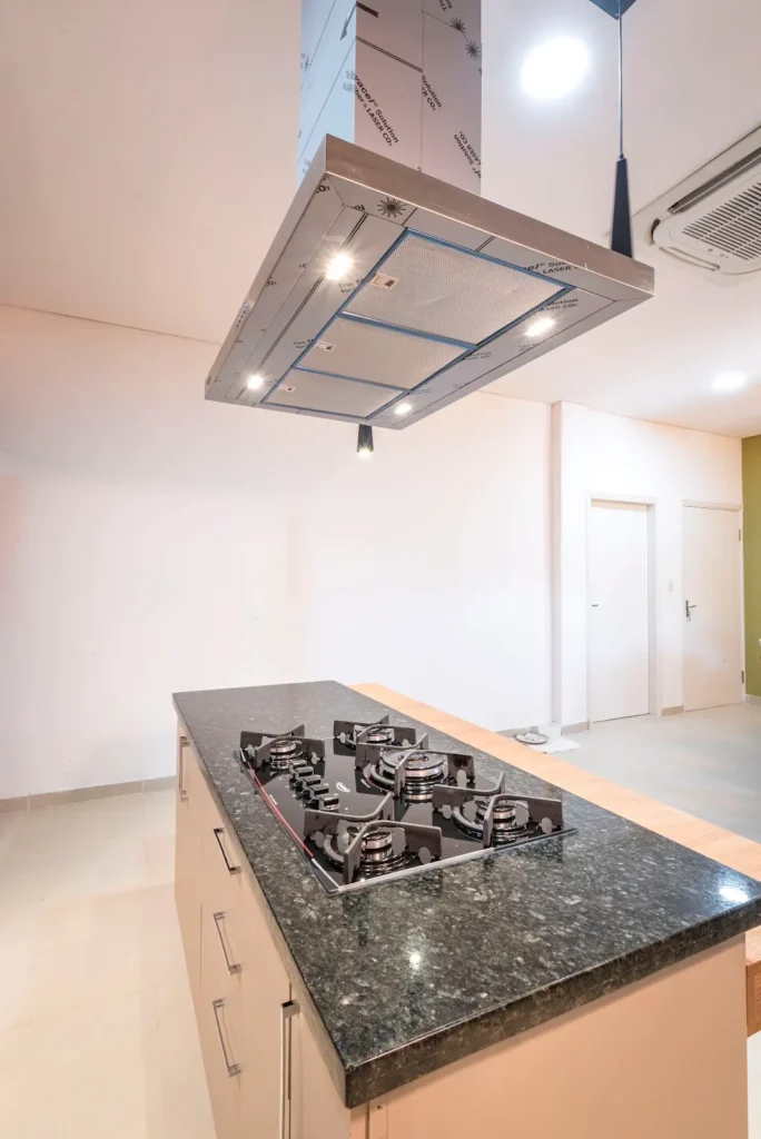 Cocina Diana Irala — detalle del mobiliario y terminaciones (3)