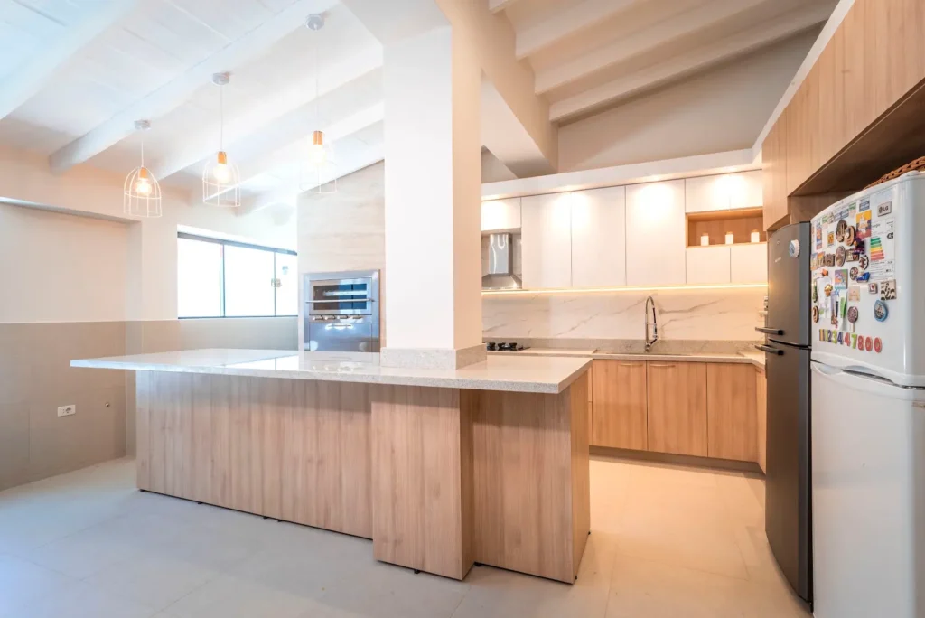 Cocina Efraín — vista del espacio y mobiliario (10)