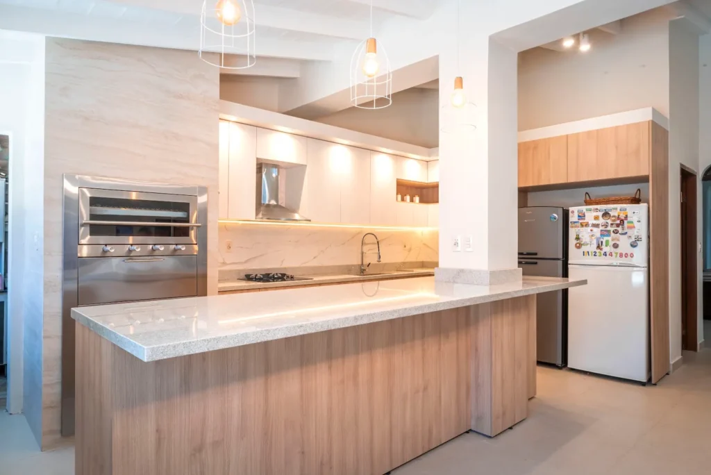 Cocina Efraín — vista del espacio y mobiliario (11)